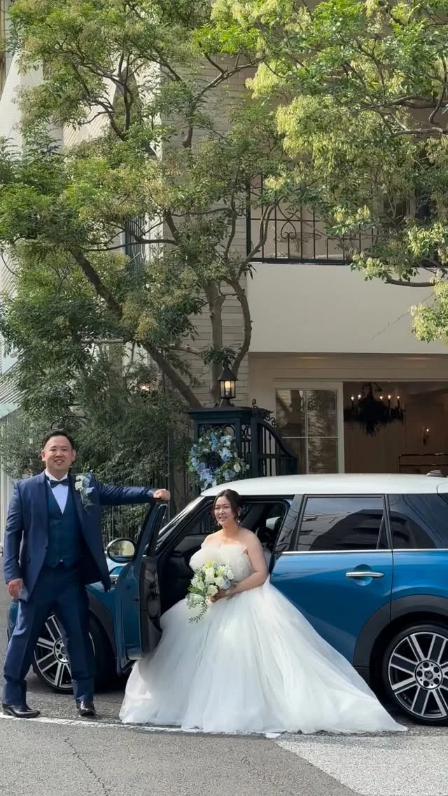 .

Oiseau bleu wedding

先日のウェディングをご紹介🕊

挙式前には愛車との撮影をおこなって
時折顔を合わすゲスト様とは会話を楽しみながら＾＾

______________________________

ストーリーでは #オワゾブルー花嫁 
が選んだドレスやブーケを発信中!
是非フォローして当日のイメージアップ
になれば嬉しいです＾＾

@oiseaubleu_kochi 

今月のウェディングフェアはハイライトへ
お得なプランも案内中🕊️

______________________________

#オワゾブルー #オワゾブルー高知 #高知 #高知結婚式 #高知結婚式場 #高知ウェディング #高知婚 #結婚式場 #高知フォトウェディング #ウェディングドレス #オワゾブルー花嫁 #高知貸切 #貸切ウェディング #wedding #weddingdress #weddingphotography #高知前撮り #ウェディングブーケ #プレ花嫁 #プレ花嫁準備 #高知プレ花嫁