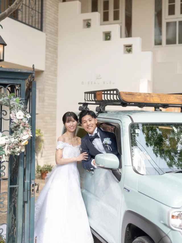.
愛車と一緒に前撮り撮影🕊

オワゾブルーではエントランスで
建物をバックに愛車とのお写真撮影が叶います
ご新郎様には特にお喜び頂いてます＾＾

______________________________

ストーリーでは #オワゾブルー花嫁 
が選んだドレスやブーケを発信中!
是非フォローして当日のイメージアップ
になれば嬉しいです＾＾

@oiseaubleu_kochi 

今月のウェディングフェアはハイライトへ
年内限定のお得なプランも案内中🕊️

______________________________

#オワゾブルー #オワゾブルー高知 #高知 #高知結婚式 #高知結婚式場 #高知ウェディング #高知婚 #結婚式場 #高知フォトウェディング #ウェディングドレス #オワゾブルー花嫁 #高知貸切 #貸切ウェディング #wedding #weddingdress #weddingphotography #高知前撮り #ウェディングブーケ #プレ花嫁 #プレ花嫁準備 #高知プレ花嫁