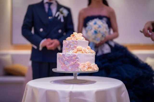 .
披露宴でのファーストバイト

ビッグスプーンを用意して
ゲストも盛り上がるひとときです♪

______________________________

ストーリーでは #オワゾブルー花嫁 
が選んだドレスやブーケを発信中!
是非フォローして当日のイメージアップ
になれば嬉しいです＾＾

@oiseaubleu_kochi 

今月のウェディングフェアはハイライトへ
新年限定のお得なプランも案内中🕊️

______________________________

#オワゾブルー #オワゾブルー高知 #高知 #高知結婚式